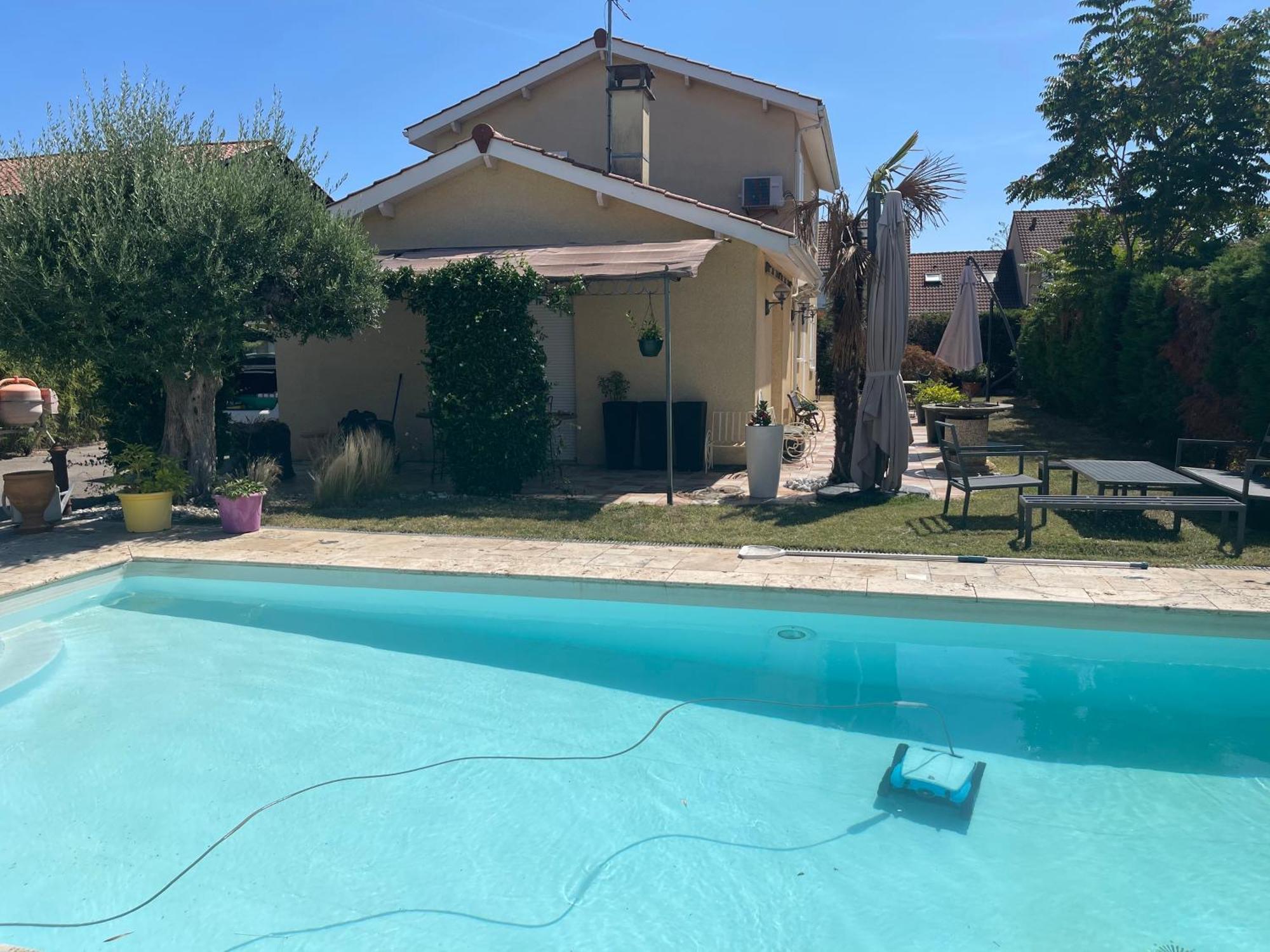 Villa Individuelle - Chassieu Exterior foto